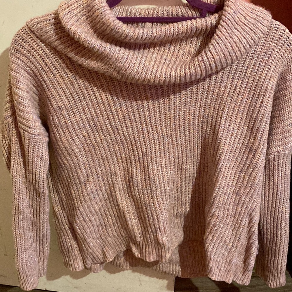 Brand is a new approach the size is medium and I’m selling it  never worn